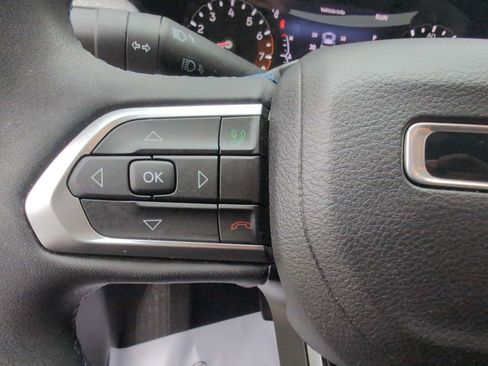 Used 2022 Jeep Compass Latitude image 19