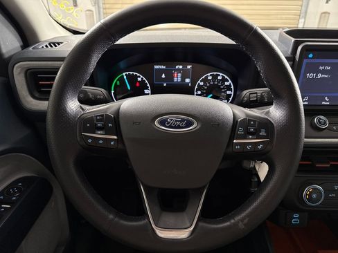 Used 2022 Ford Maverick XLT image 13