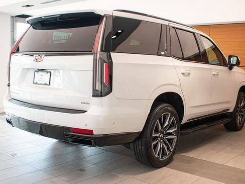Used 2021 Cadillac Escalade Sport Platinum AWD/4WD image 6