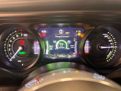 Used 2024 Jeep Wrangler High Altitude AWD/4WD image 12