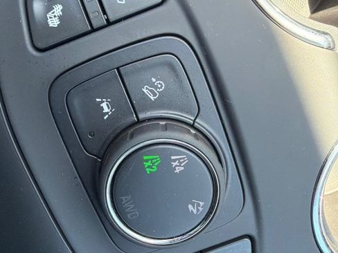 Used 2024 GMC Terrain SLE w/ Driver Convenience Package AWD/4WD image 21