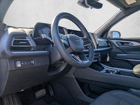 New 2026 Chevrolet Traverse LT image 8