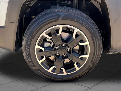 Used 2023 Jeep Renegade Trailhawk AWD/4WD image 11