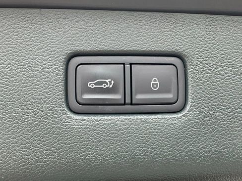 Used 2025 Genesis GV80 2.5T Prestige AWD/4WD image 17