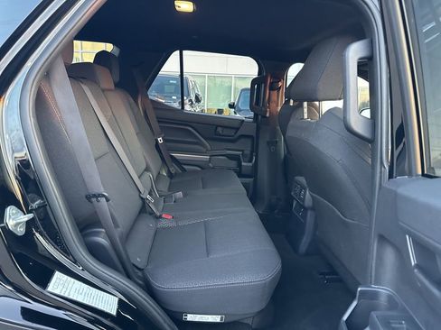 Used 2025 Toyota 4Runner SR5 image 26