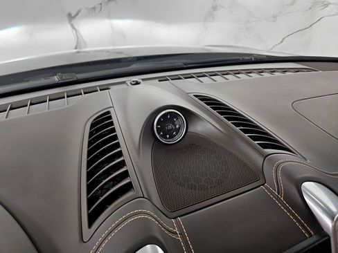 Used 2016 Porsche Cayenne GTS image 31