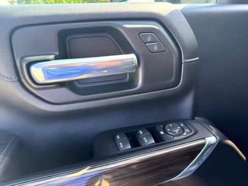 Used 2023 Chevrolet Silverado 2500 LT w/ Convenience Package AWD/4WD image 17