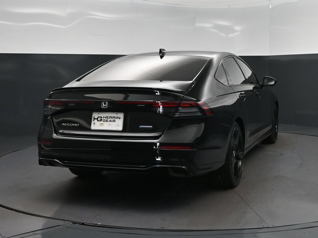 Used 2025 Honda Accord Sport image 7
