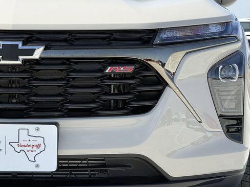 New 2026 Chevrolet Trax RS w/ Driver Confidence Package FWD image 8