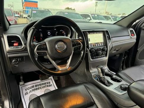 Used 2018 Jeep Grand Cherokee Limited image 28