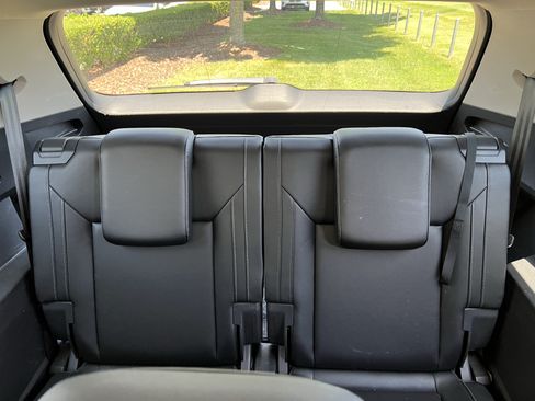 Used 2019 Volkswagen Atlas SE FWD image 34