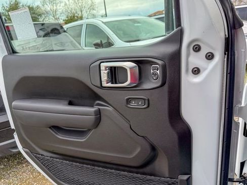 New 2026 Jeep Gladiator Sport image 14