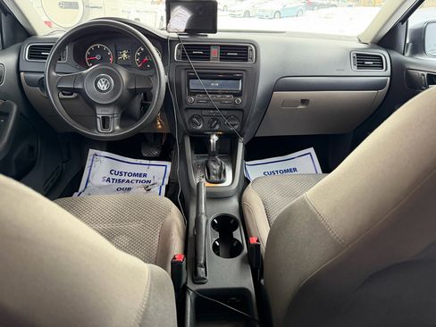 Used 2012 Volkswagen Jetta S image 10