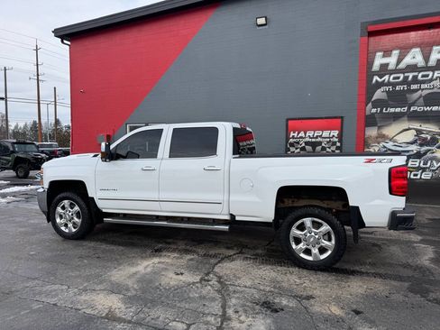Used 2019 Chevrolet Silverado 2500 LTZ w/ Duramax Plus Package image 16