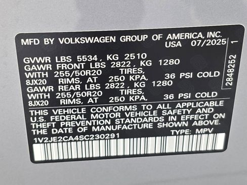 Used 2025 Volkswagen Atlas Cross Sport SE w/ Panoramic Sunroof Package FWD image 36