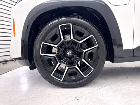 Used 2024 BMW XM AWD/4WD image 33