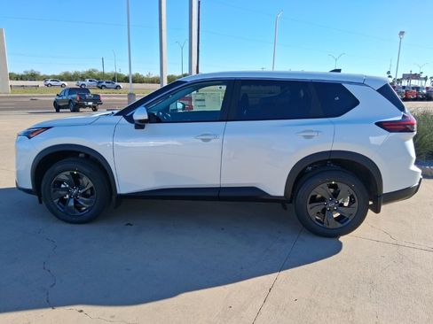 New 2026 Nissan Rogue SV image 3