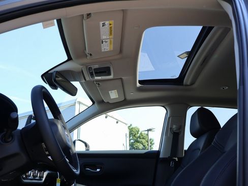 New 2026 Honda HR-V EX-L image 24