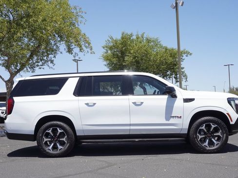 New 2026 GMC Yukon XL AT4 w/ Premium Trailering Package AWD/4WD image 2