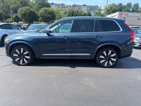 Used 2024 Volvo XC90 T8 Plus w/ Protection Package Premier AWD/4WD image 3