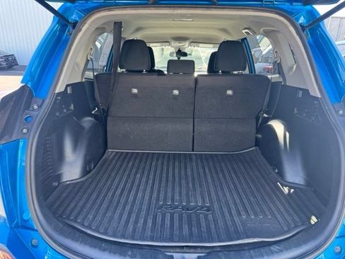 Used 2018 Toyota RAV4 LE w/ All Weather Liner Package AWD/4WD image 7