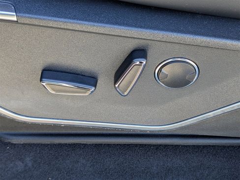 Used 2025 Ford F150 Raptor image 21