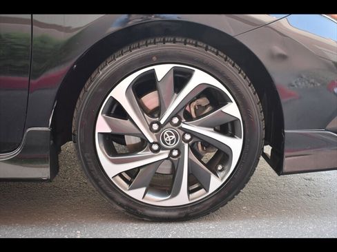 Used 2017 Toyota Corolla iM image 33