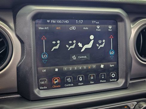 Used 2021 Jeep Wrangler Unlimited Sport AWD/4WD image 22