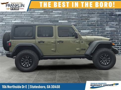 Used 2025 Jeep Wrangler Willys image 6