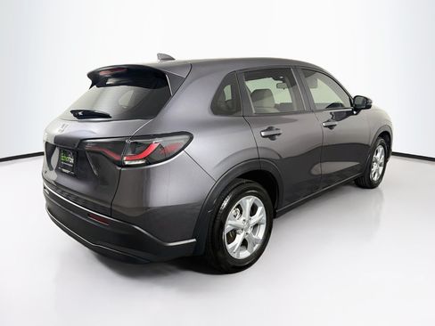 Used 2025 Honda HR-V LX image 9