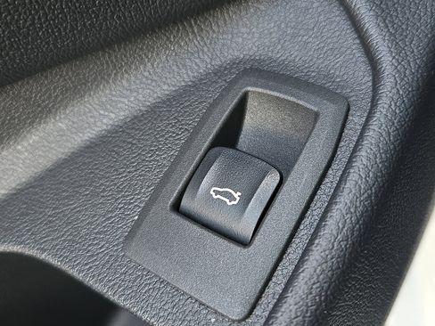 Used 2022 BMW 430i xDrive Convertible w/ Convenience Package image 25