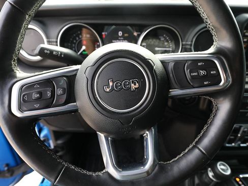 Used 2023 Jeep Wrangler Unlimited Sahara w/ Cold Weather Group AWD/4WD image 16