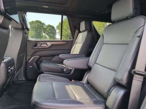 New 2026 GMC Yukon Denali w/ Denali Reserve Package AWD/4WD image 40