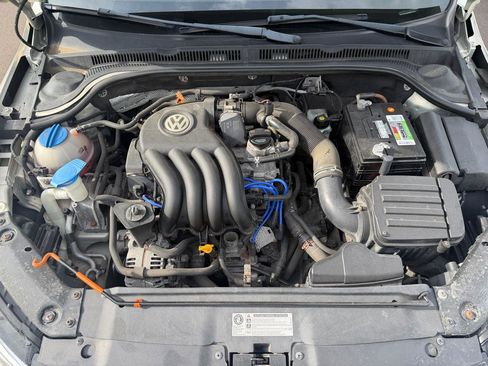 Used 2012 Volkswagen Jetta Sedan FWD image 15