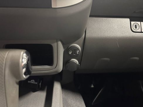 Used 2019 Nissan Frontier SV image 26