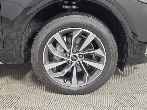 Certified 2023 Audi Q5 2.0T Premium w/ Convenience Package AWD/4WD image 10