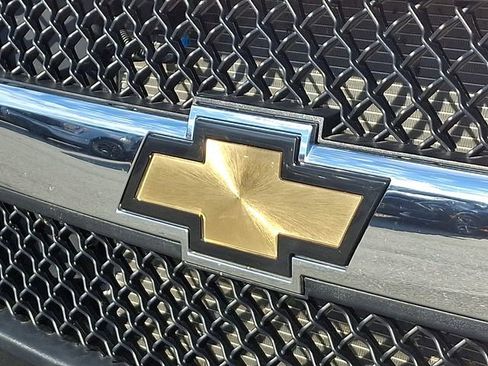 Used 2024 Chevrolet Express 2500 Work Van w/ Driver Convenience Package image 33