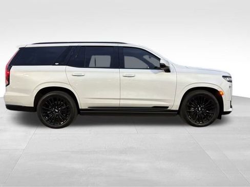 Used 2024 Cadillac Escalade Sport w/ Touring Package image 4