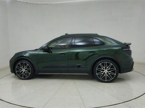 Used 2025 Porsche Macan 4S Electric image 66