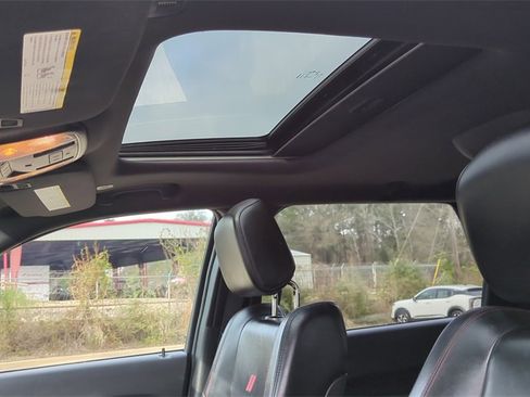 Used 2023 Dodge Durango GT image 12