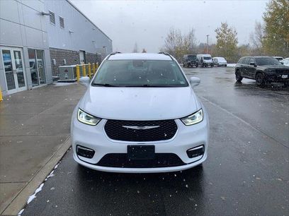 Certified 2022 Chrysler Pacifica Touring-L