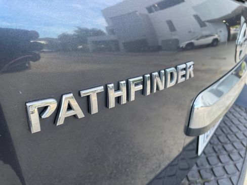 Used 2012 Nissan Pathfinder SV RWD image 12