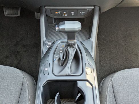 New 2026 Kia K4 FWD image 21