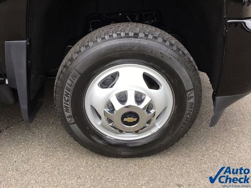 Used 2016 Chevrolet Silverado 3500 High Country w/ Duramax Plus Package image 24