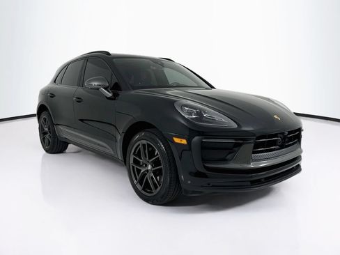 Certified 2023 Porsche Macan Turbo AWD/4WD image 7