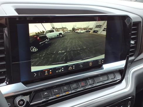 New 2026 Chevrolet Silverado 1500 High Country AWD/4WD image 17
