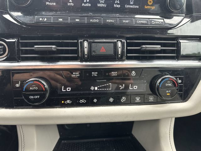 Used 2023 Nissan Pathfinder SL AWD/4WD image 18
