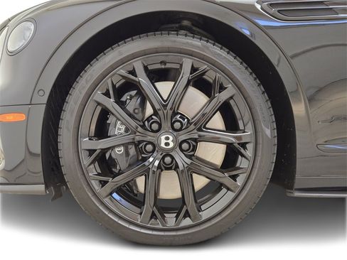 Certified 2024 Bentley Flying Spur W12 image 6