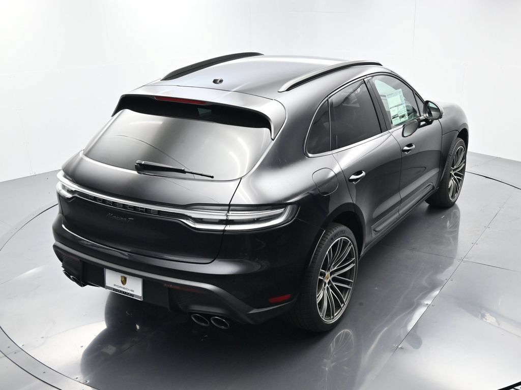 Certified 2026 Porsche Macan Turbo AWD/4WD image 37