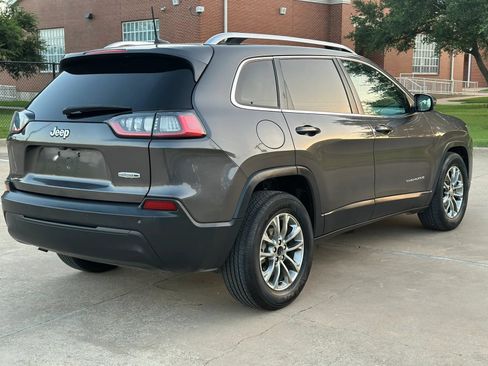 Used 2019 Jeep Cherokee Latitude Plus FWD image 5